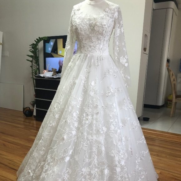 Dresses & Skirts - Exquisite European Modest Ivory/White Wedding Gown, Worn once (Size 4-6)